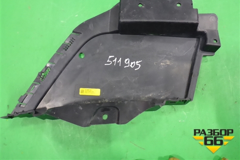 Пыльник переднего бампера левый (LK722D209C) для Land Rover Discovery 5 с 2017г (Дискавери)