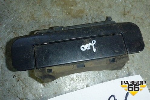 Ручка наружная двери задней левой для Audi A8 с 1998-2003г (А8) (4A0839205)