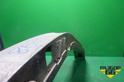 Усилитель переднего бампера (4D0807113) для Audi A8 с 1994-1998г (А8)