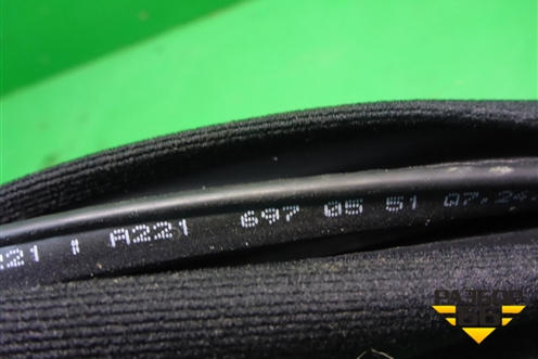 Уплотнитель двери передней правой (A2216970551) для Mercedes Benz S-Klass W221 с 2005-2013г (С)