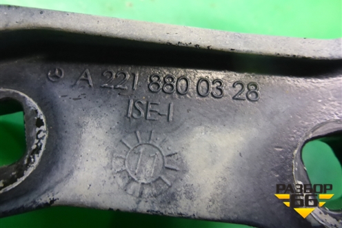 Петля капота левая (A2218800328) для Mercedes Benz S-Klass W221 с 2005-2013г (С)