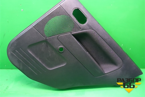 Обшивка двери задней правой под механику (2N11N27406A) для Ford Fusion с 2002г (Фьюжн)