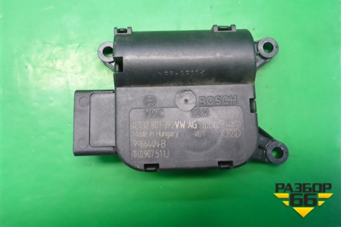 Моторчик заслонки отопителя (1K0907511J) для Skoda Octavia (А5) с 2004-2013г (Октавия)