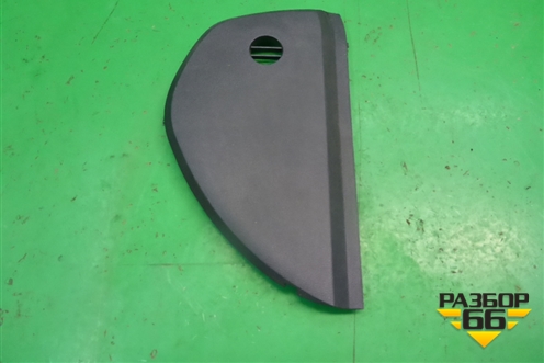 Накладка на торпедо (боковая правая) (1Z0857504) для Skoda Octavia (А5) с 2004-2013г (Октавия)