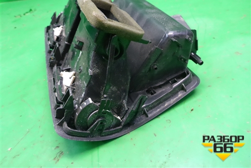 Дефлектор воздушный центральный (1Z0820951) для Skoda Octavia (А5) с 2004-2013г (Октавия)