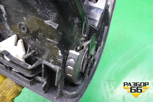 Дефлектор воздушный центральный (1Z0820951) для Skoda Octavia (А5) с 2004-2013г (Октавия)