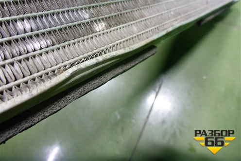 Радиатор охлаждения дополнительный (17117589470) для BMW X5 F15 с 2013г (Х5 Ф15)