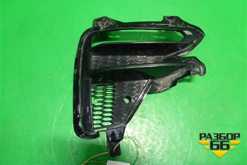 Решетка в передний бампер правая (под парктроник до 2021г) (86594M6020) для Kia Cerato с 2018г (Серато 4)