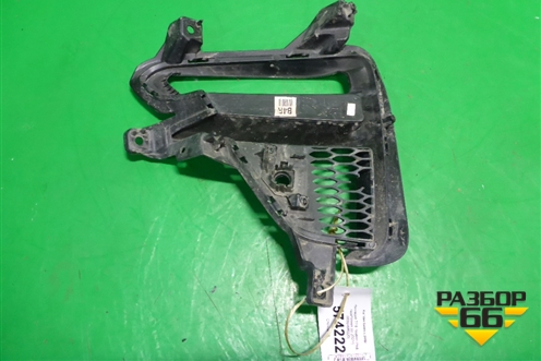 Решетка в передний бампер правая (под парктроник до 2021г) (86594M6020) для Kia Cerato с 2018г (Серато 4)