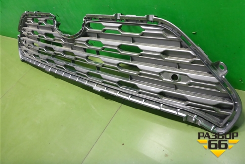 Решетка радиатора (под парктроник) (5311242190) для Toyota Rav-4 с 2018г (Рав 4)