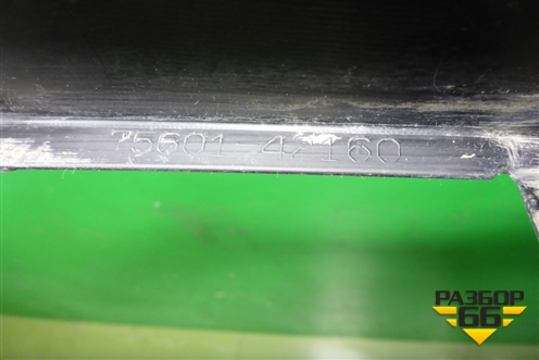 Накладка переднего крыла правого (7560142160) для Toyota Rav-4 с 2018г (Рав 4)