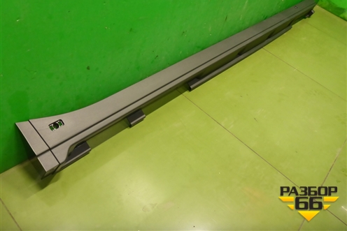 Накладка на порог наружная правая (новая) (7585048040) для Lexus RX 350 c 2015г (РХ)