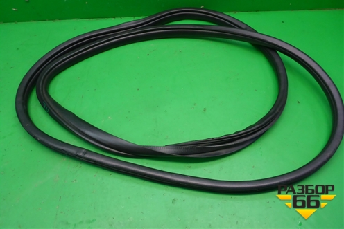 Уплотнитель двери передней левой для Mitsubishi Lancer-X с 2007г (Лансер)