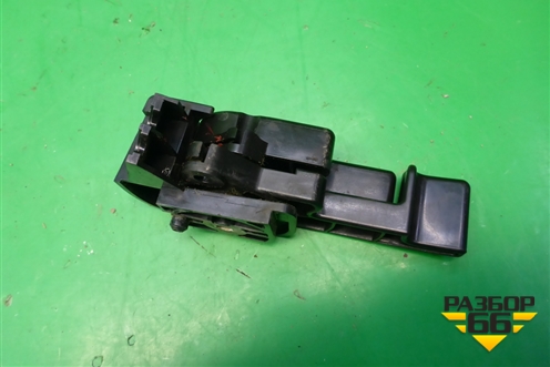 Ручка открывания багажника и лючка бензобака для Mitsubishi Lancer-X с 2007г (Лансер)