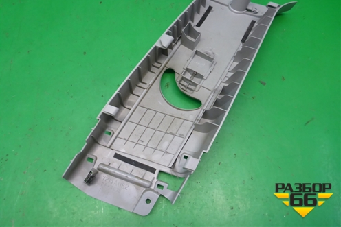 Обшивка стойки центральная верхняя левая (7211A062) для Mitsubishi Lancer-X с 2007г (Лансер)