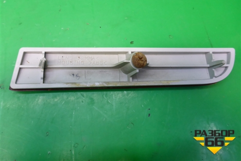 Отражатель в задний бампер левый для Mitsubishi Lancer-X с 2007г (Лансер)