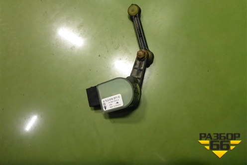 Датчик регулировки дорожного просвета (7L0616571D) для Volkswagen Touareg c 2002-2010г (Туарег)
