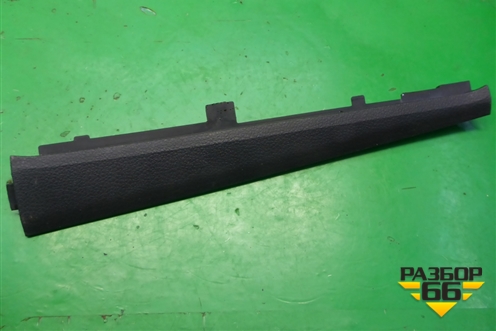 Накладка на торпедо (вертикальная правая) (5С6868238) для Volkswagen Jetta с 2010-2019г (Джетта)