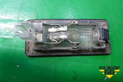 Фонарь подсветки номера (5N0943021) для Volkswagen Jetta с 2010-2019г (Джетта)