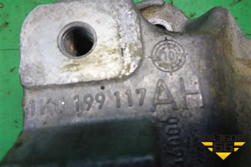 Кронштейн КПП левый (МКПП) (1K0199117AH) для Volkswagen Jetta с 2010-2019г (Джетта)