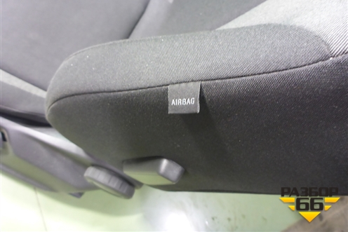 Сиденья комплект (с AIR BAG и подогревом) для Skoda Karoq с 2017г (Карок)