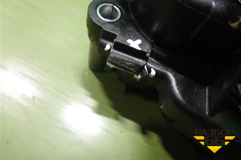 Корпус термостата (1.4л DJK в сборе с помпой) (04E121042AD) для Skoda Karoq с 2017г (Карок)