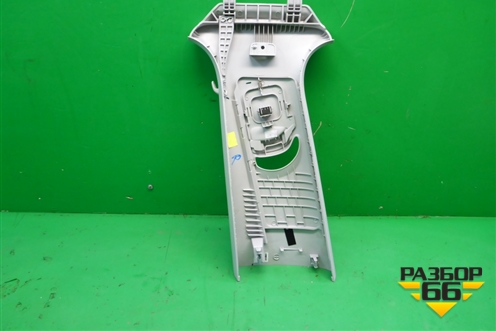 Обшивка стойки центральная верхняя правая (57A867244) для Skoda Karoq с 2017г (Карок)