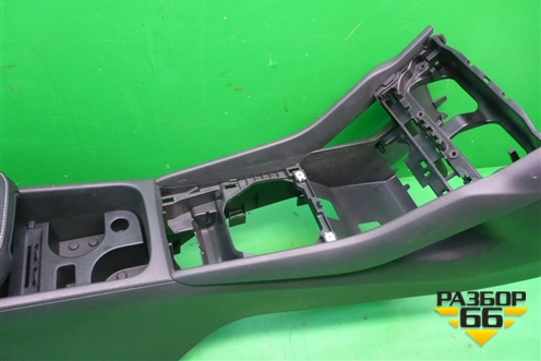 Подлокотник (566863243) для Skoda Karoq с 2017г (Карок)