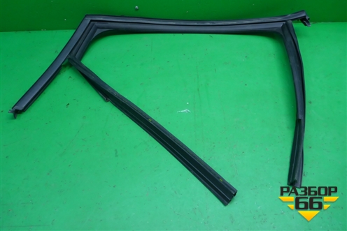 Уплотнитель стекла двери задней правой (575839431) для Skoda Karoq с 2017г (Карок)