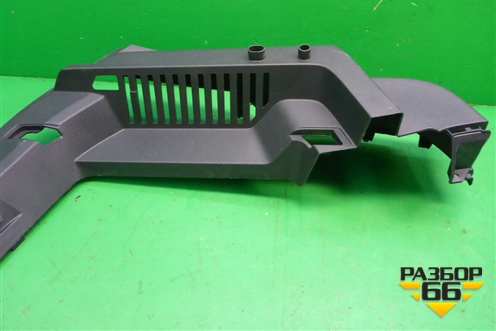 Держатель задней полки левый (57R867761A) для Skoda Karoq с 2017г (Карок)