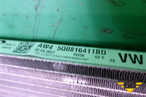 Радиатор кондиционера (5Q0816411BD) для Skoda Karoq с 2017г (Карок)