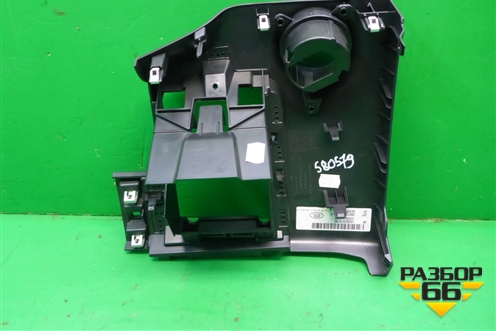 Накладка на торпедо (левая) (57B857923) для Skoda Karoq с 2017г (Карок)