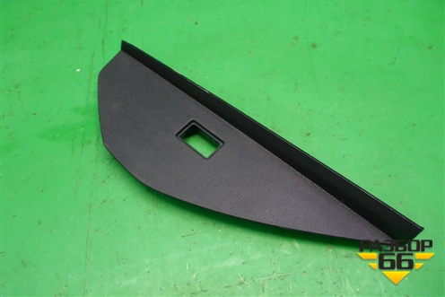 Накладка на торпедо (боковя правая) (57A857504E) для Skoda Karoq с 2017г (Карок)