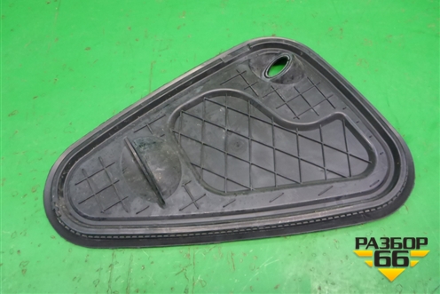 Панель внутренняя двери передней правой (575837916) для Skoda Karoq с 2017г (Карок)