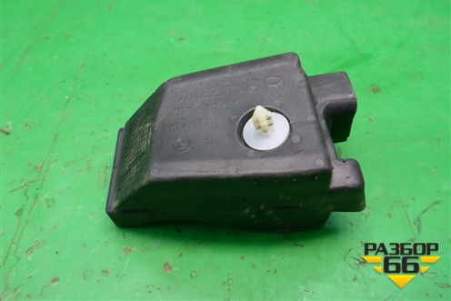 Пыльник переднего крыла правого (верхний) (57A823714) для Skoda Karoq с 2017г (Карок)