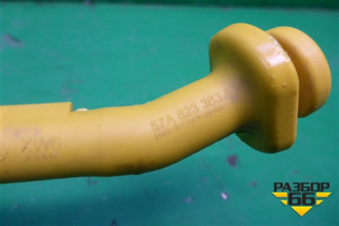 Держатель капота (57A823363A) для Skoda Karoq с 2017г (Карок)