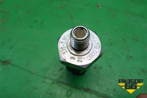 Датчик давления масла (1.4л DJK) (04E919081A) для Skoda Karoq с 2017г (Карок)