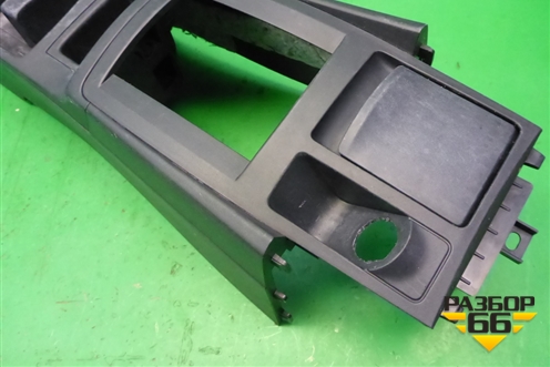 Подлокотник (8011A219ZZ) для Mitsubishi Lancer-X с 2007г (Лансер)