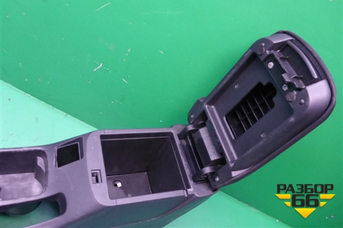 Подлокотник (8011A219ZZ) для Mitsubishi Lancer-X с 2007г (Лансер)