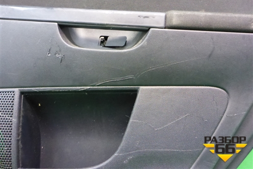 Обшивка двери задней правой под электрику (7222A258XA) для Mitsubishi Lancer-X с 2007г (Лансер)