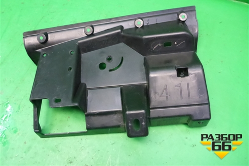 Накладка на торпедо (правая над бардачком) (8006A064) для Mitsubishi Lancer-X с 2007г (Лансер)