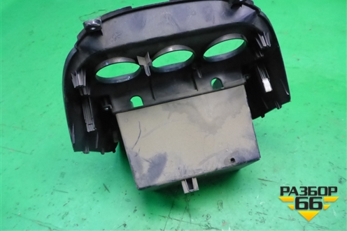 Ящик передней консоли (8010A127ZZ) для Mitsubishi Lancer-X с 2007г (Лансер)