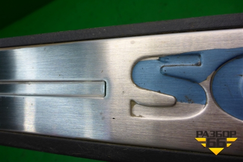 Накладка порога внутренняя переднего левого (в проём) (858863E000) для Kia Sorento I с 2002-2011г (Соренто 1)