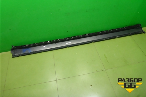 Накладка на порог наружная левая (9Y0853751) для Porsche Cayenne с 2017г (Каен)