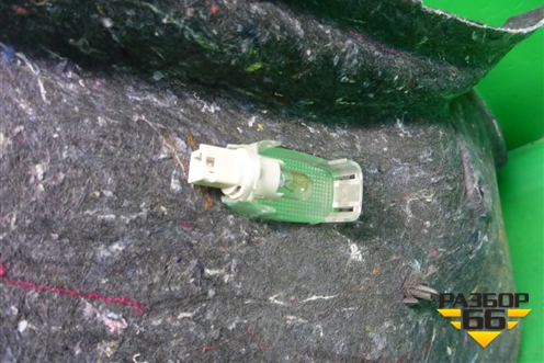 Обшивка багажника левая (A2126901341) для Mercedes Benz E-Klass W212 с 2009-2016г (Е)