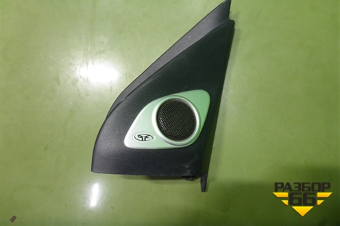 Накладка двери передней правой уголок для Mitsubishi Outlander XL с 2006-2012г (Аутлендер ХЛ)