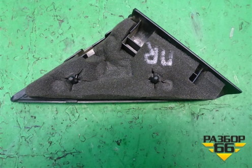 Накладка двери передней правой уголок (96326653) для Chevrolet Evanda с 2004г (Эванда)