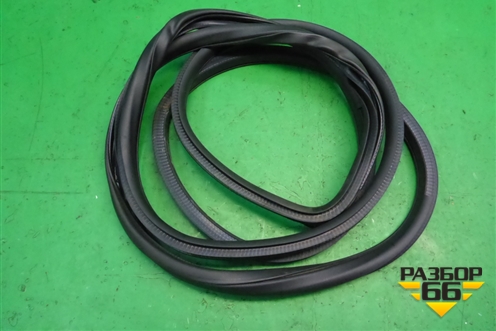 Уплотнитель двери передней левой для Nissan Murano (Z51) с 2007-2015г (Мурано)