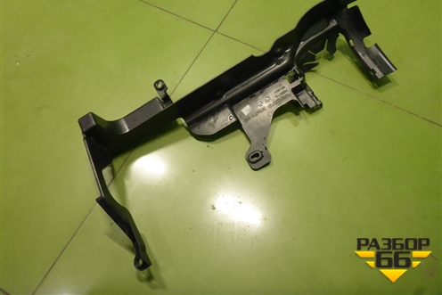 Дефлектор радиатора правый (30764573) для Volvo XC60 с 2008-2017г (ХС60)