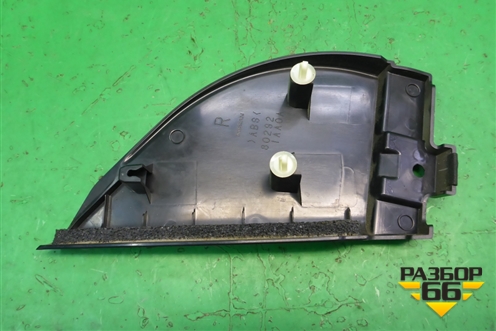 Накладка двери передней правой уголок (802921AA0A) для Nissan Murano (Z51) с 2007-2015г (Мурано)